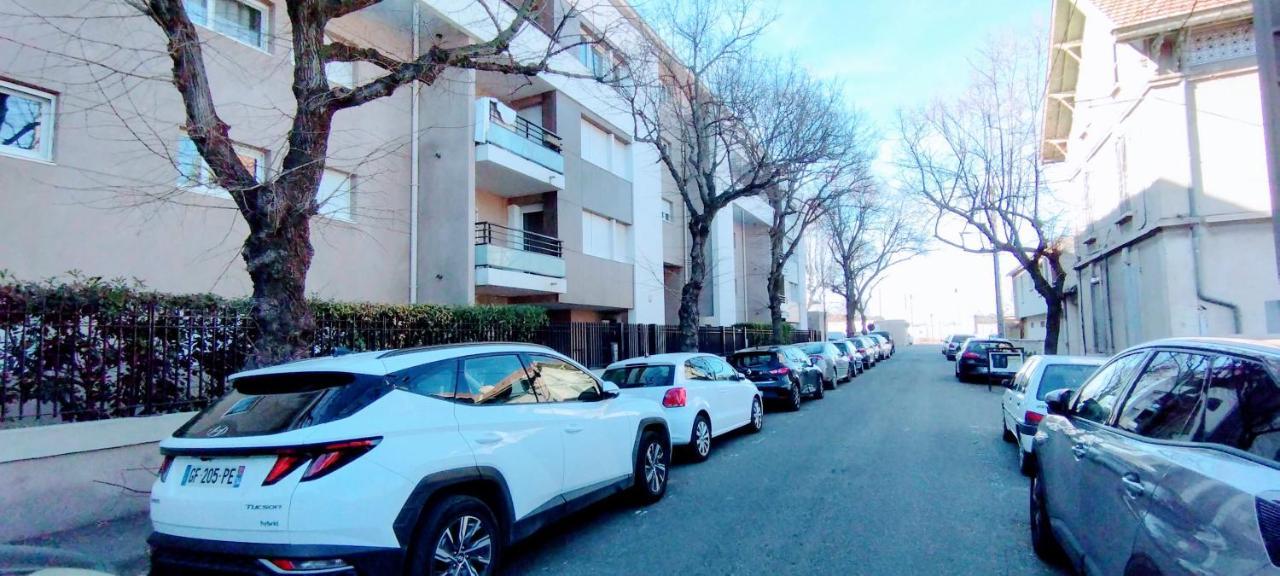 Mambrillo Parking Netflix Disney Prime Avignon Exterior photo